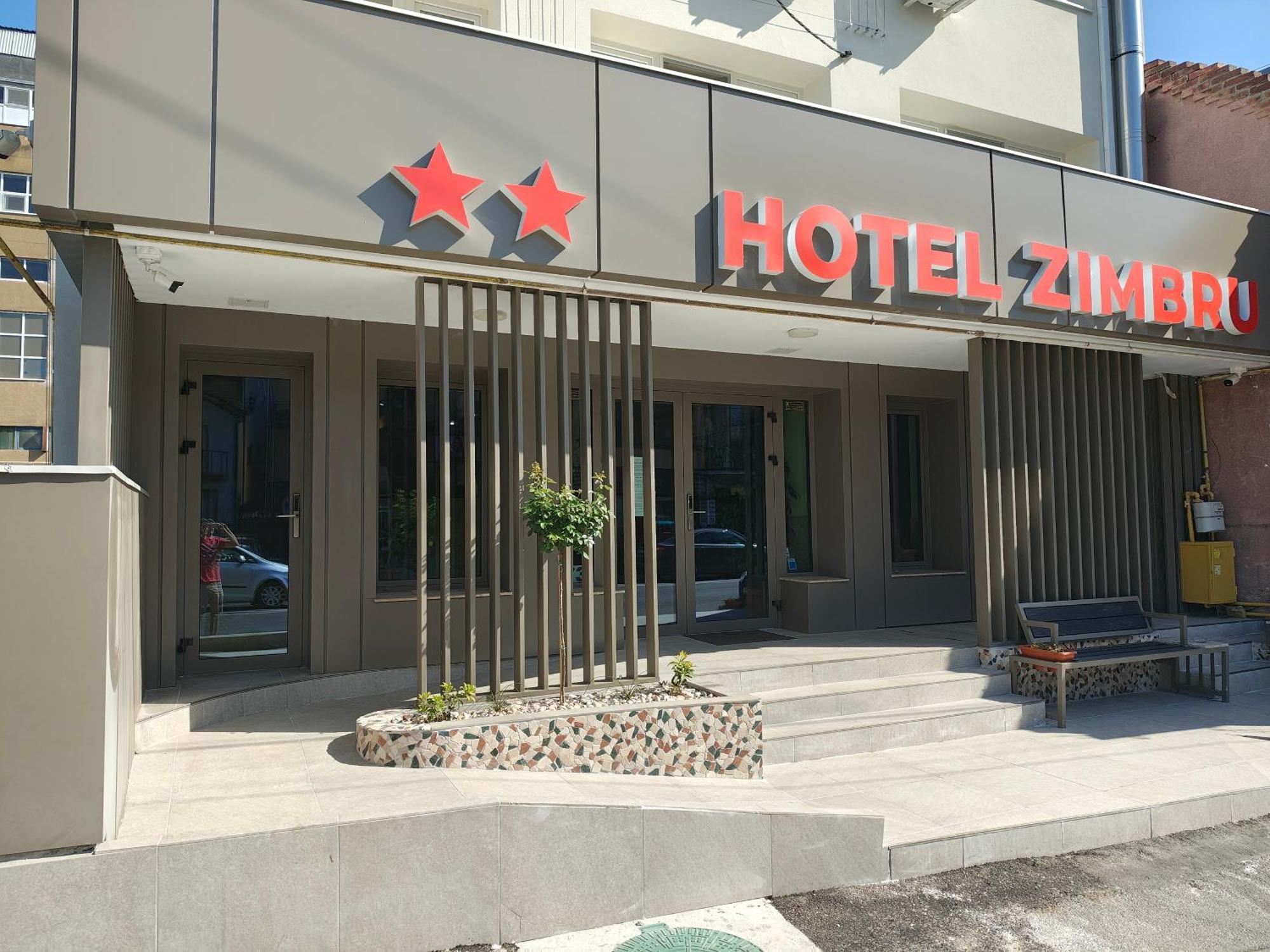 Hotel Zimbru Kluž Exteriér fotografie