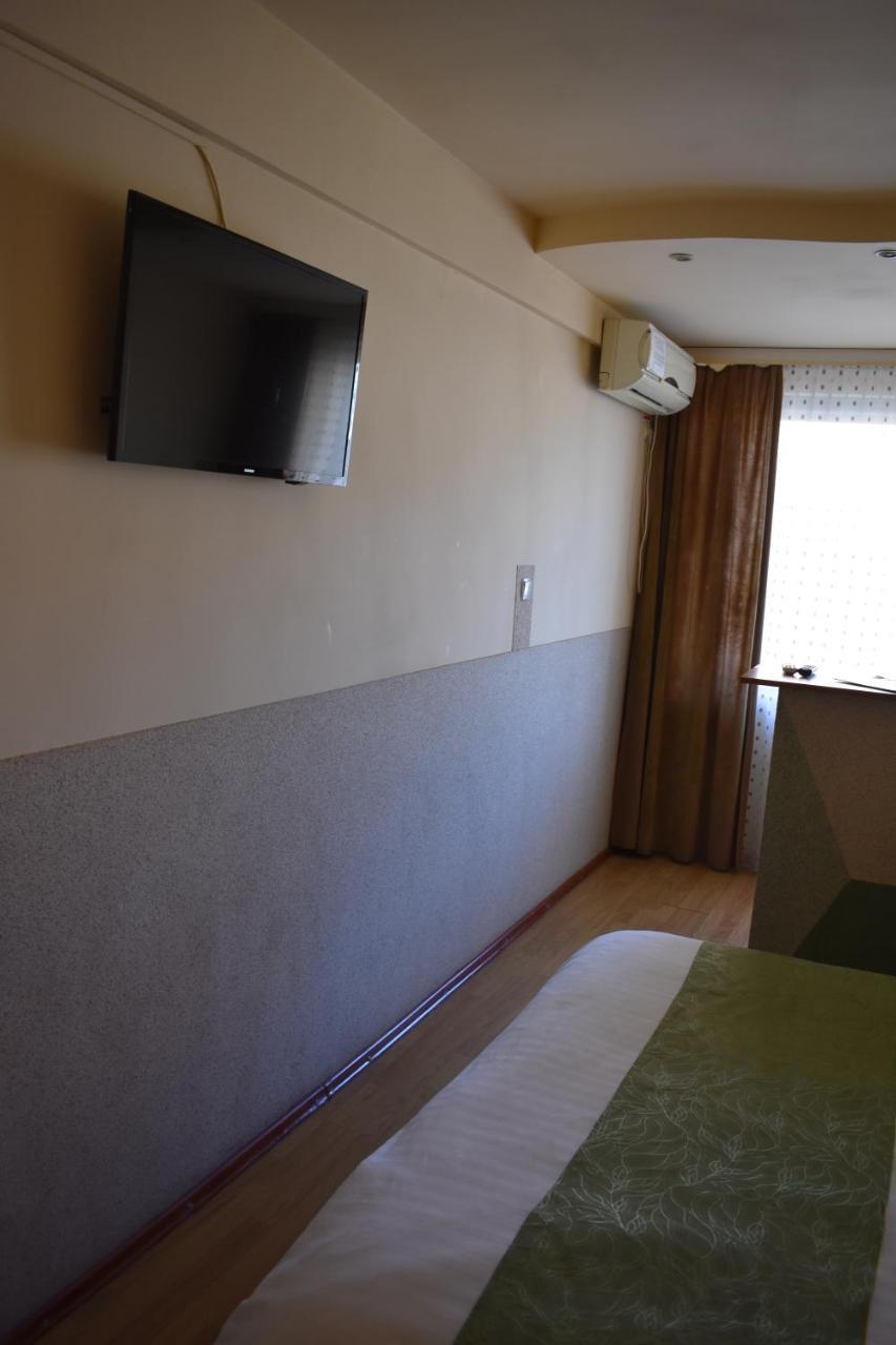 Hotel Zimbru Kluž Exteriér fotografie