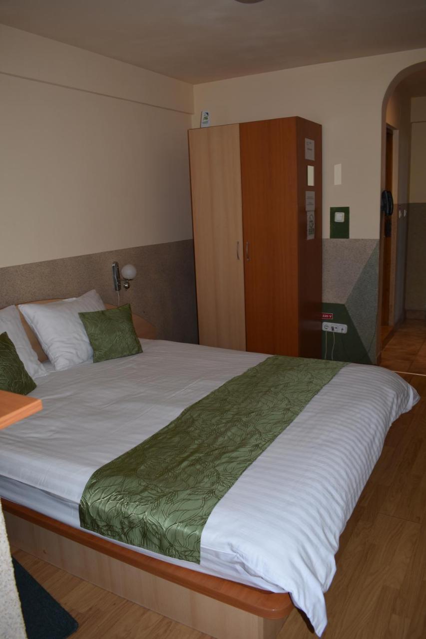 Hotel Zimbru Kluž Exteriér fotografie