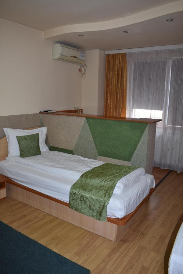 Hotel Zimbru Kluž Exteriér fotografie