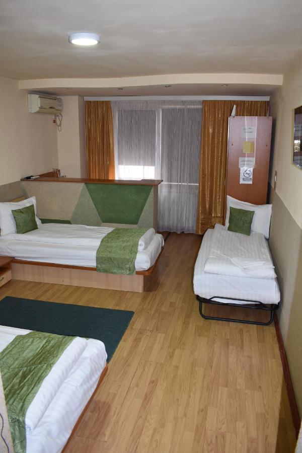 Hotel Zimbru Kluž Exteriér fotografie